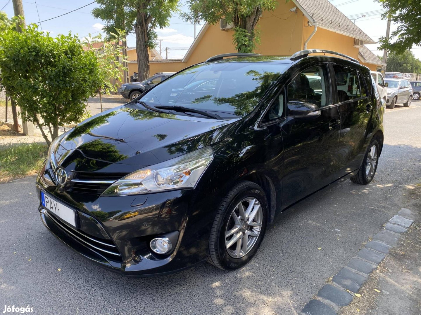 Toyota Verso 1.8 Executive Skyview [7 személy]...